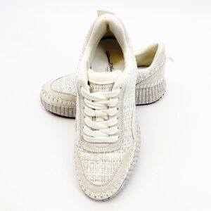 Universal Thread Cream Tweed Platform Sneakers Size 6